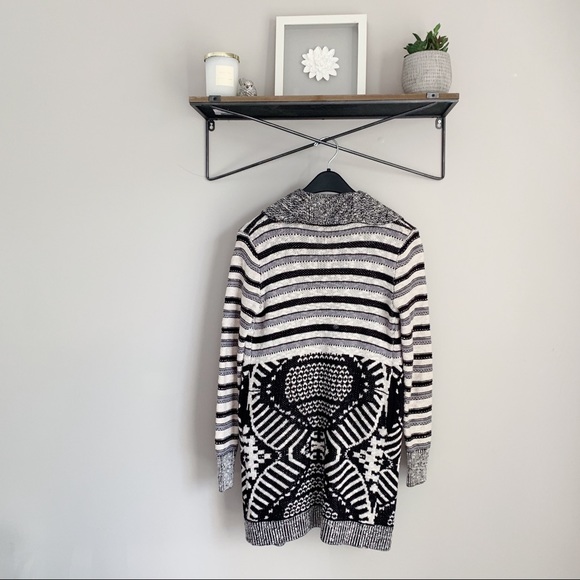 Urban Outfitters // Open Cardigan - Picture 3 of 5